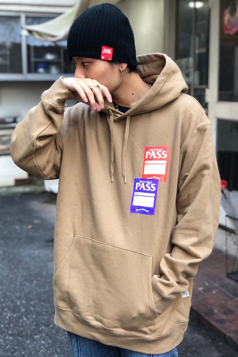 over print (オーバープリント) PASS Hoodie sand