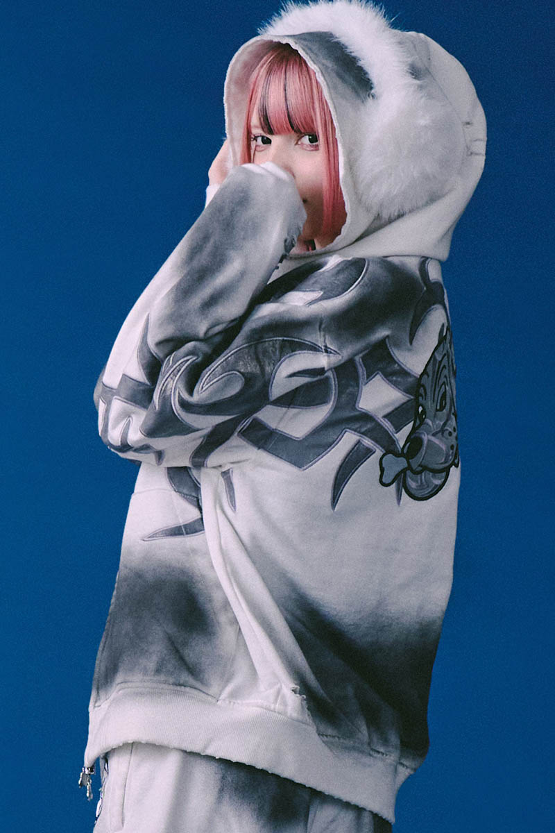 【予約商品】GALFY (ガルフィー) 汚れ部族パーカー - White