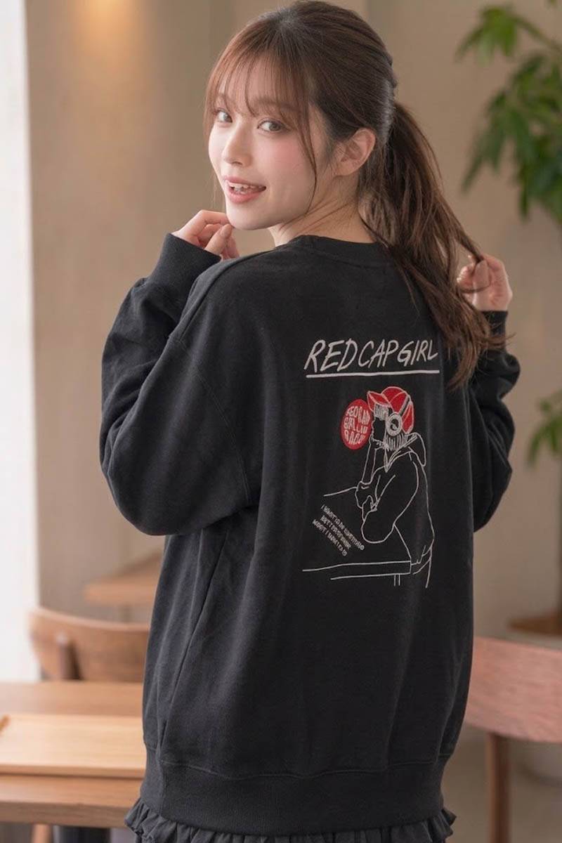 Red Cap Girl (レッド・キャップ・ガール) 裏ボア・クルーネック・スウェット - Black