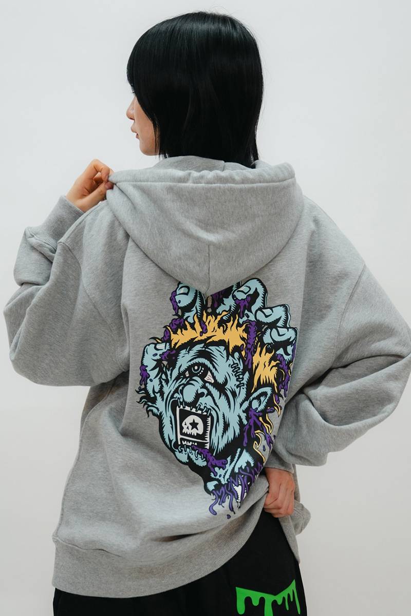 SANTA CRUZxMAGICAL MOSH MISFITS (マジカルモッシュミスフィッツ) “SCREAMING HEAD” ZIP HOODIE