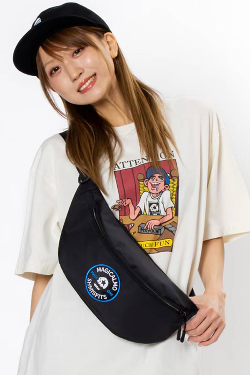 MAGICAL MOSH MISFITS(マジカル・モッシュ・ミスフィッツ) MAGICAL MOSH BODY BAG - Black