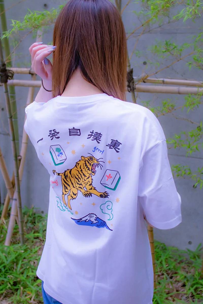 宝燈-pouto-（ポウト） '一発自摸裏' T-shirt