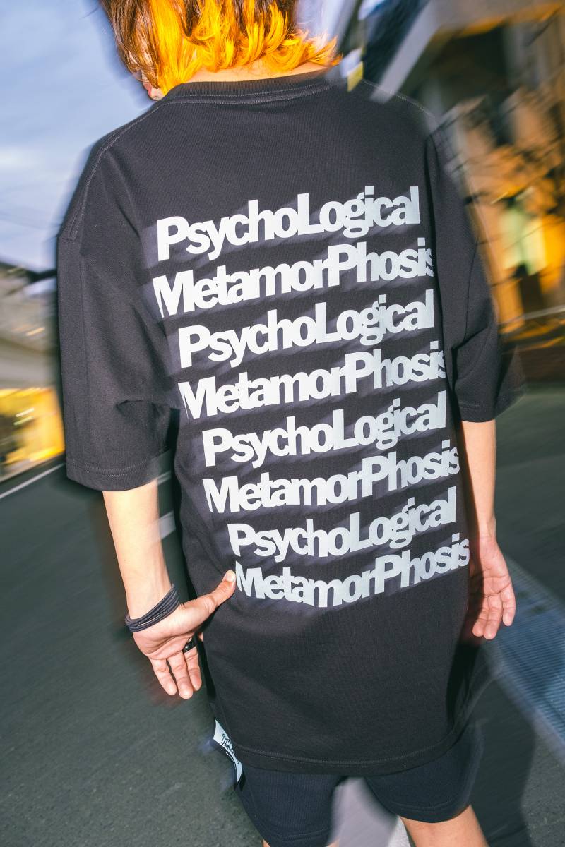 PSYCHOLOGICAL METAMORPHOSIS MARK LOGO SS TEE BLACK