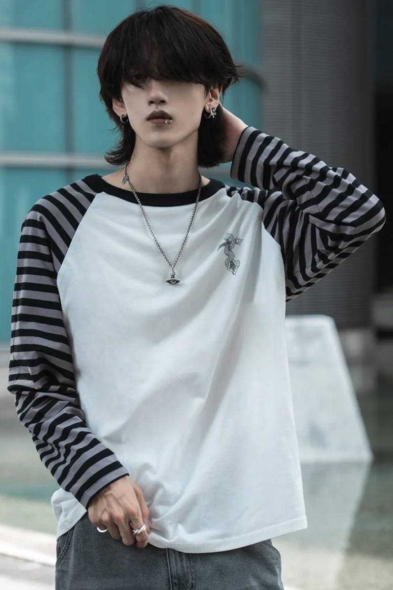 gibous (ギボス) border snake cross raglan long tshirt