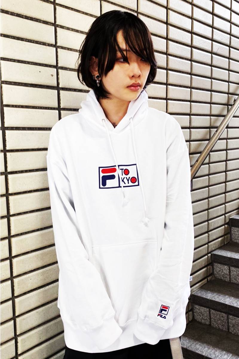 FILA TOKYO ユニセックス プルオーバーフーディ WHITE