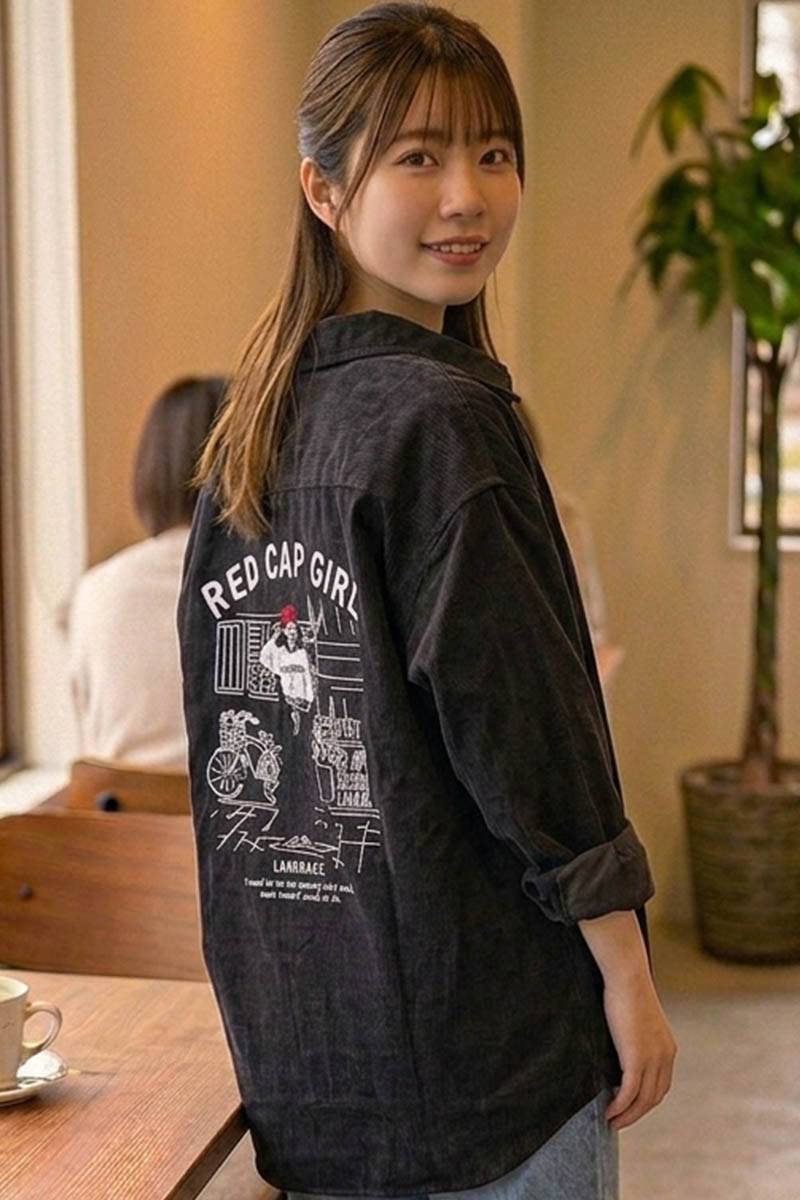 Red Cap Girl (レッド・キャップ・ガール) コーデュロイ・バック刺繍シャツ - Dark Gray