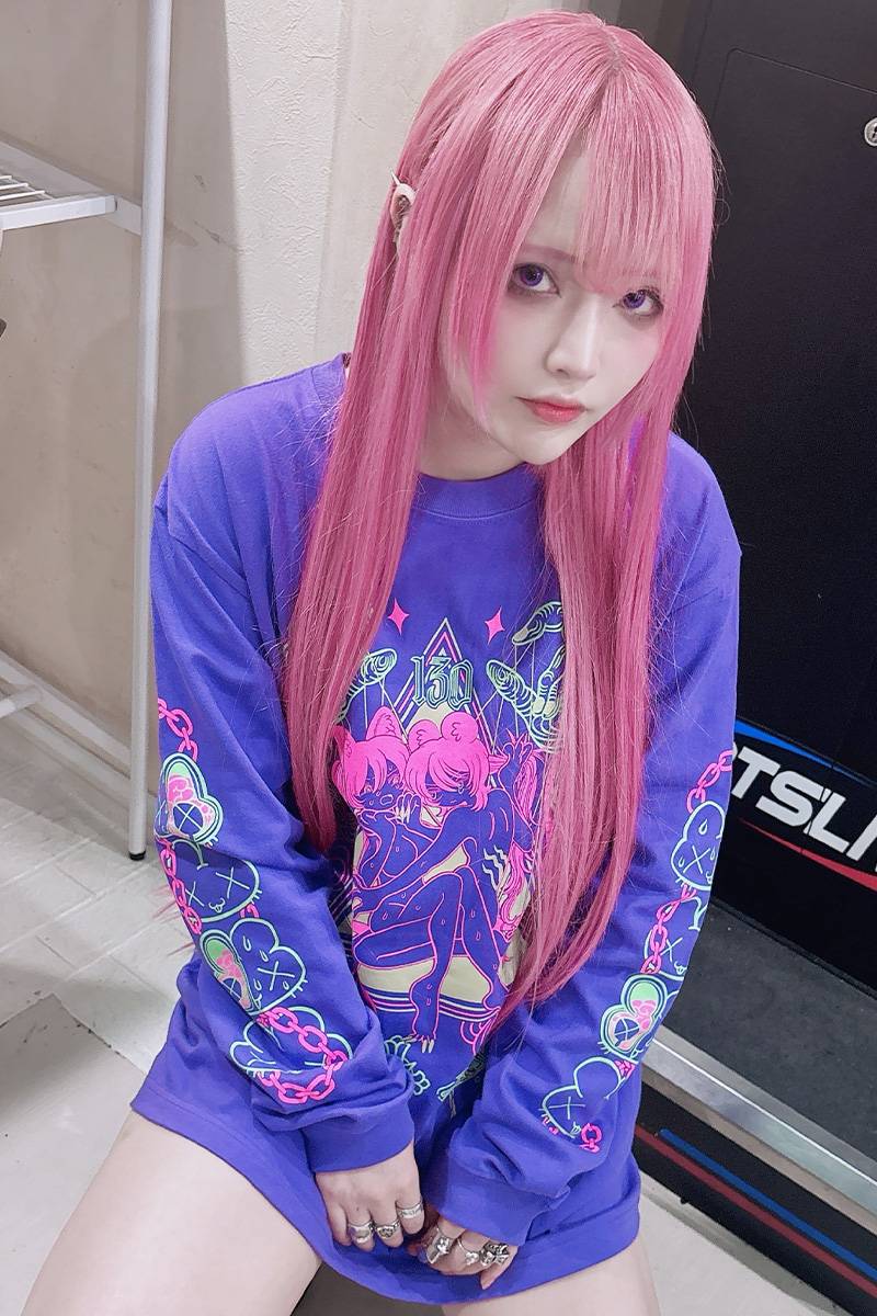 豚箱ゑる子×東京13零式(トウキョウイチサンゼロシキ) L/S T 豚箱ゑる子×東京13零式(トウキョウイチサンゼロシキ) L/S T