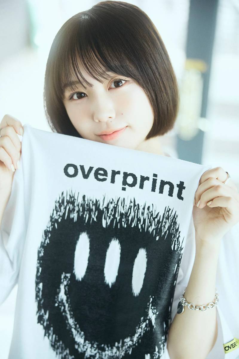 over print (オーバープリント) Inside Tee - White