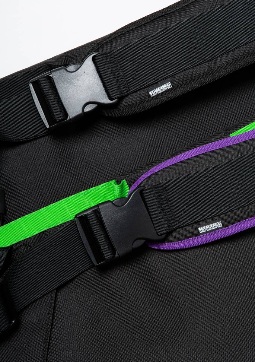 MAGICAL MOSH MISFITS MAGICAL MOSH MESSENGER BAG DOKU MAGICAL MOSH MISFITS MAGICAL MOSH MESSENGER BAG DOKU