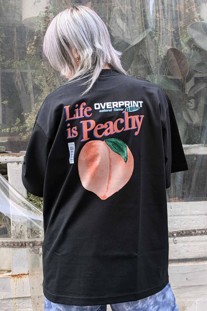 over print (オーバープリント) Peach Tee BLACK