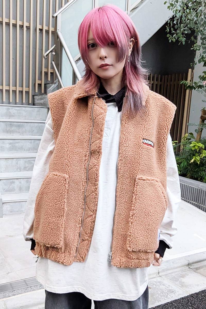 over print (オーバープリント) VEST SHEEP BOA - Sand