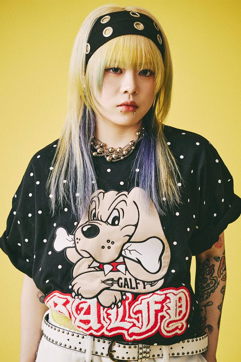 【予約商品】GALFY(ガルフィー)集合体恐怖症Tシャツ - Black