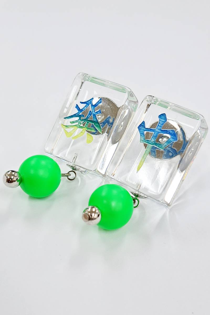 ビビビビット‼︎ オリジナル麻雀牌アクセサリー（透明牌) ピアス (ビーズ下)　緑色