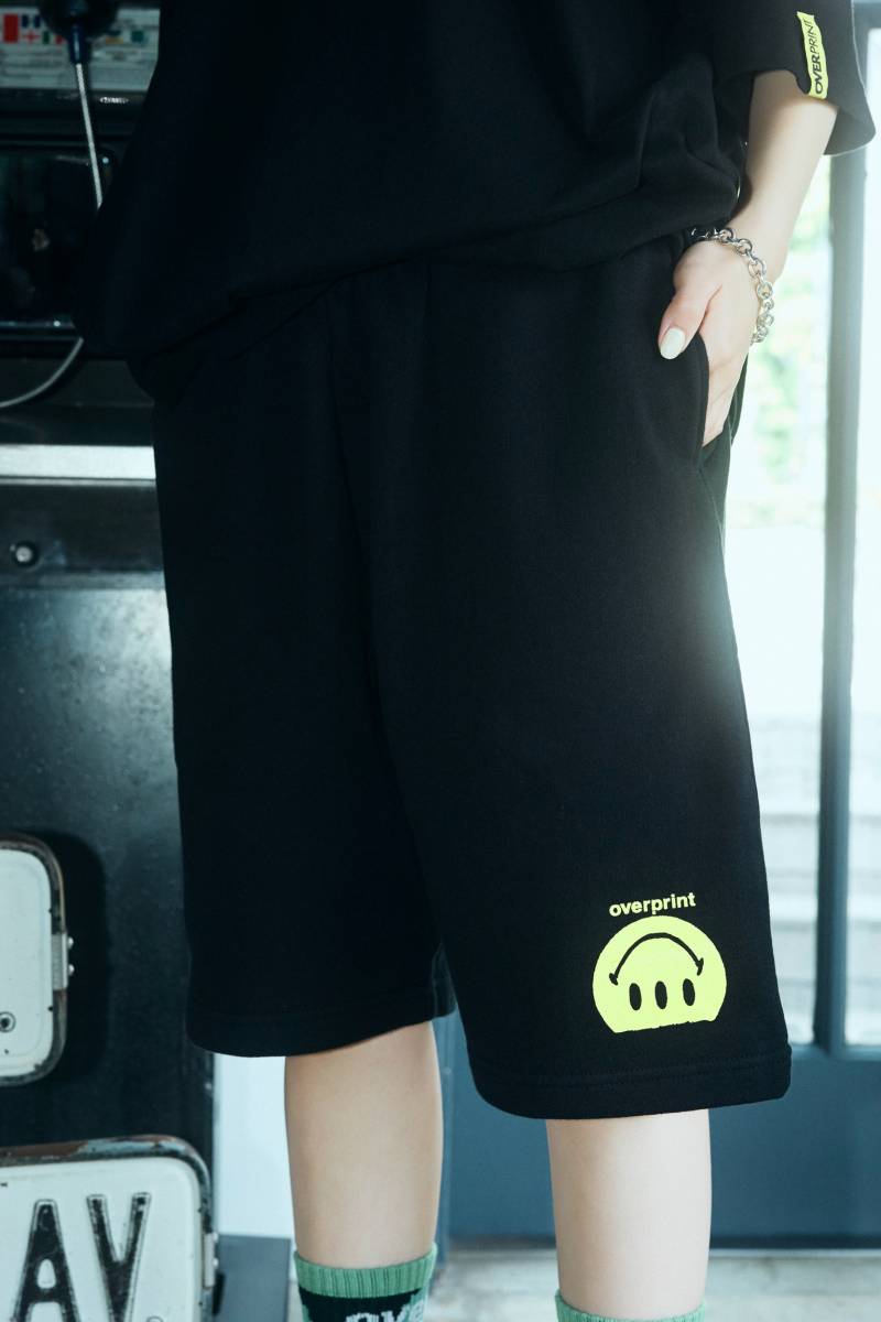 over print (オーバープリント) ICONIC Half Pants - Black
