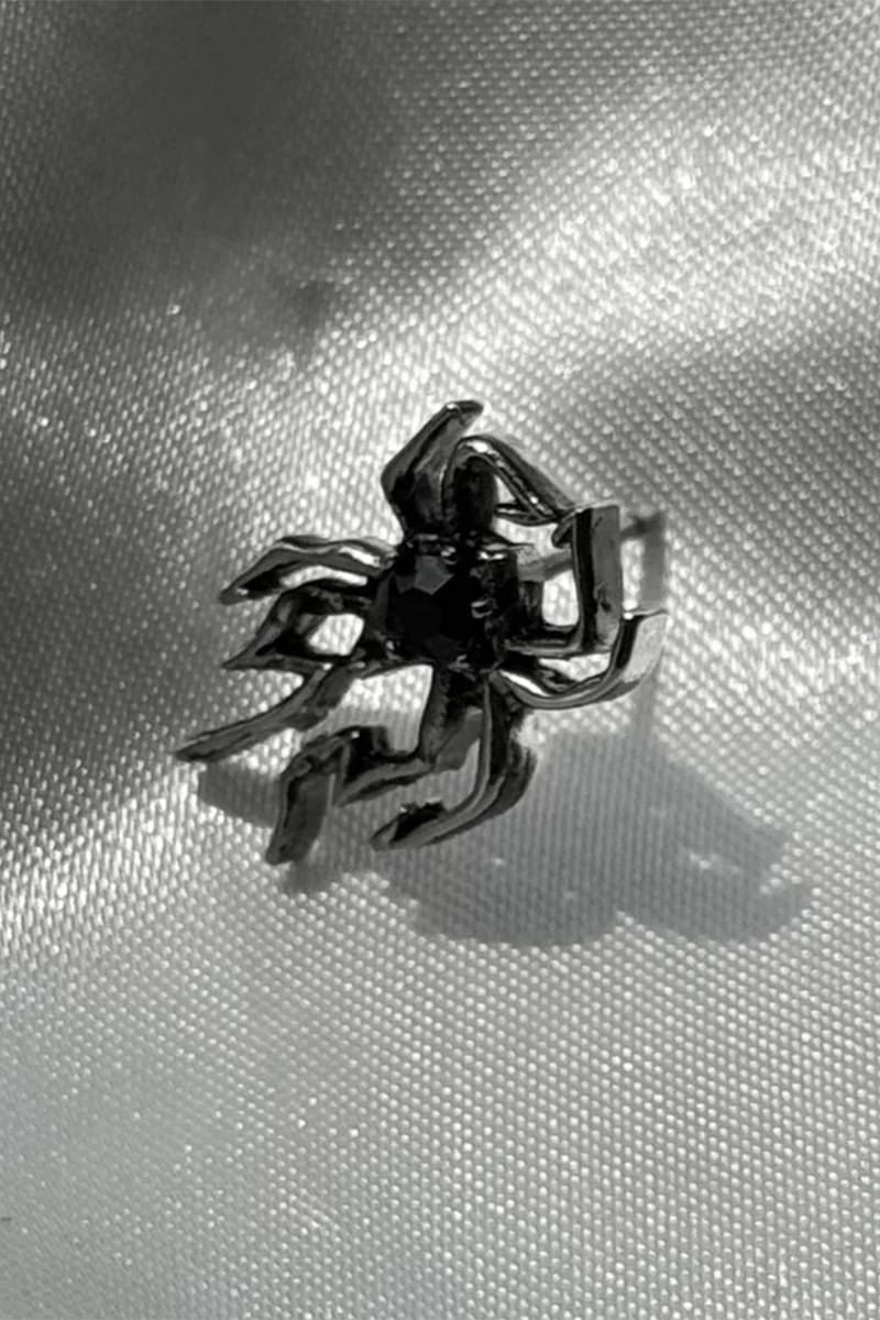 gibous(ギボス) spider pierce
