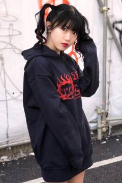 TOY MACHINE (トイマシーン) FLAME FIST SWEAT HOODY NAVY