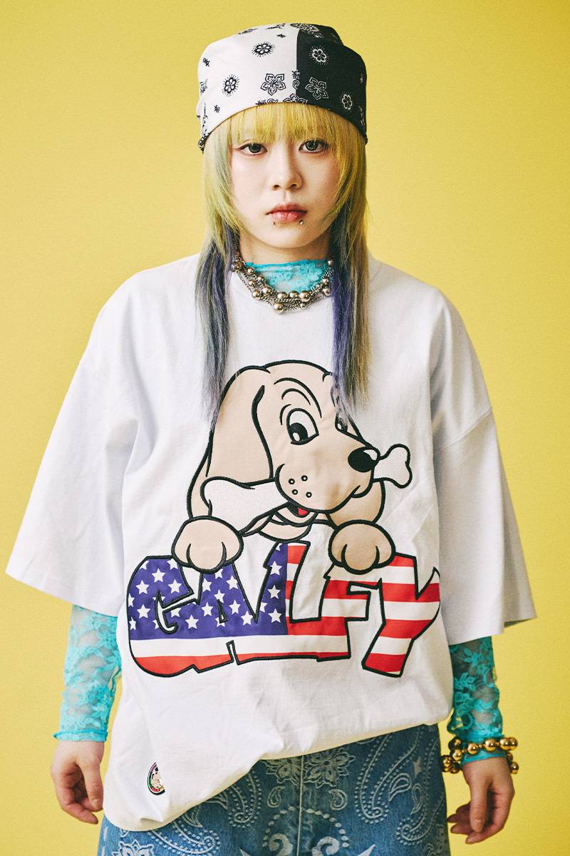 GALFY (ガルフィー) 集団的自衛Tシャツ - White