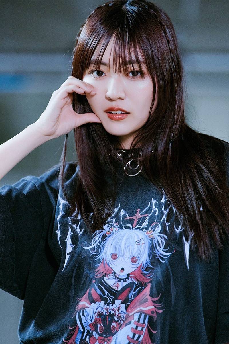 kuua×TRAVAS TOKYO(トラバス・トーキョー) イラスト半袖Tシャツ① - Black