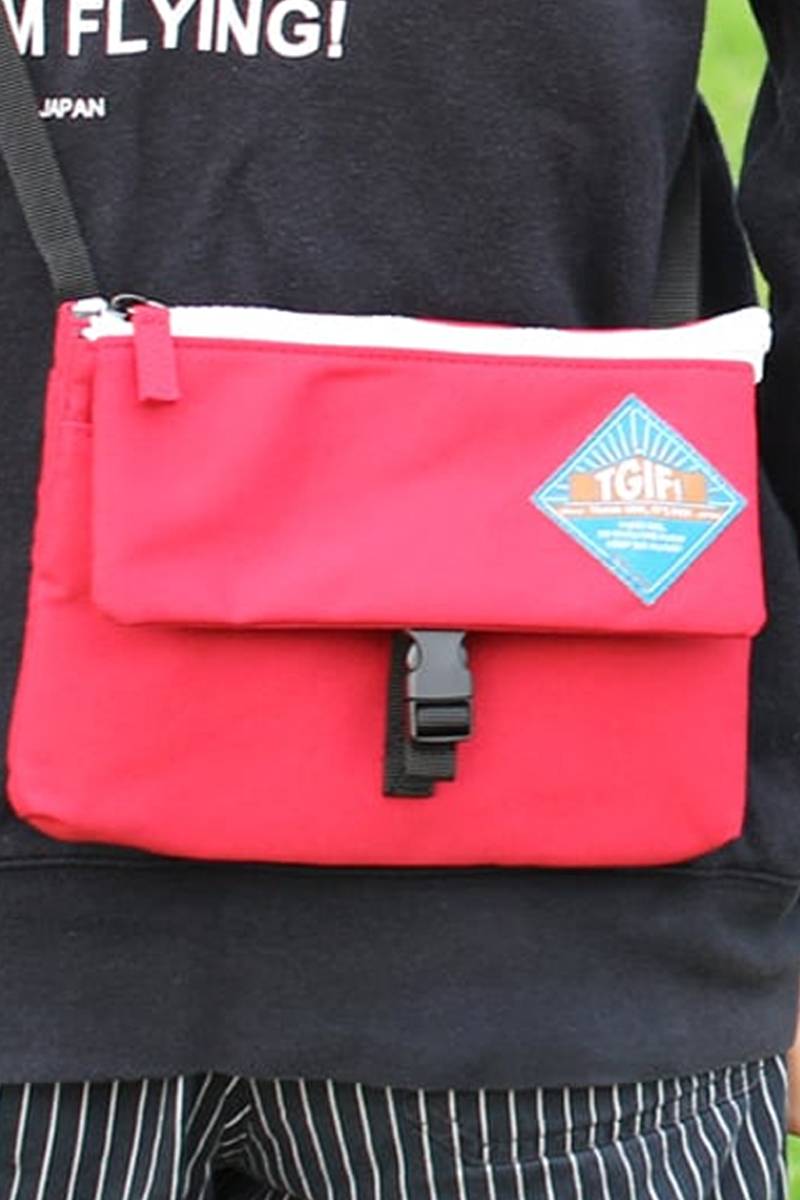 TGIF! THANK GOD, IT’S FES! フェスバッグ TGIF! ポリエステル横型ミニショルダー/サコッシュ - Red
