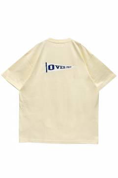 over print(オーバープリント) back pennant Tee (light yellow)