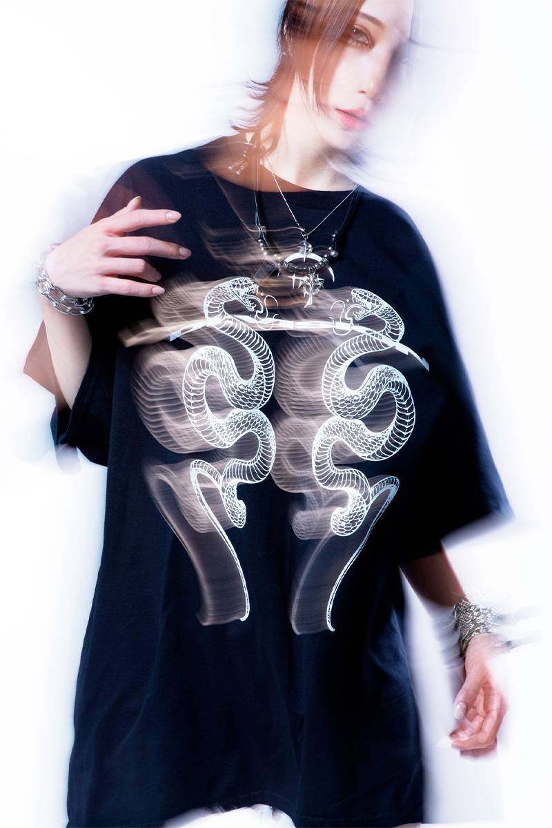 DI:VISION (ディヴィジョン) RE:BIRTH TEE BLACK