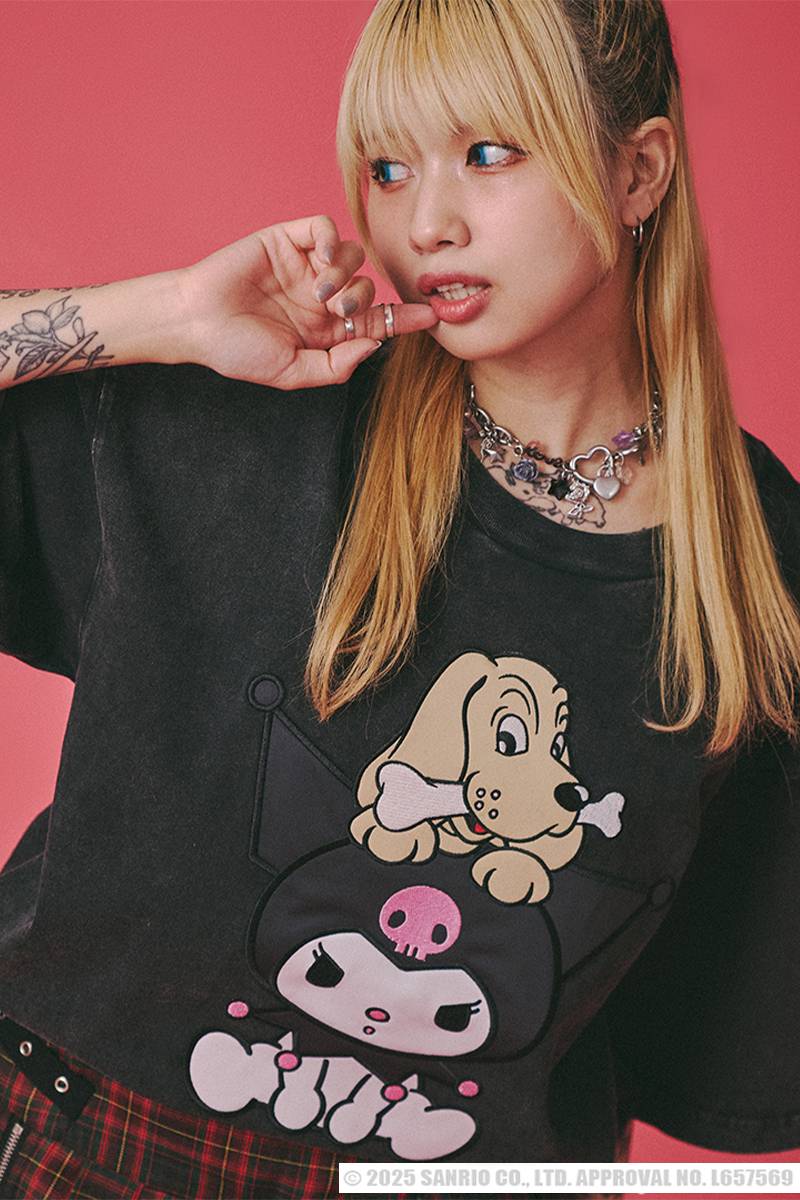 クロミ×GALFY(ガルフィー) クロミちゃんとGALFYの半袖TEE - Ink.Black