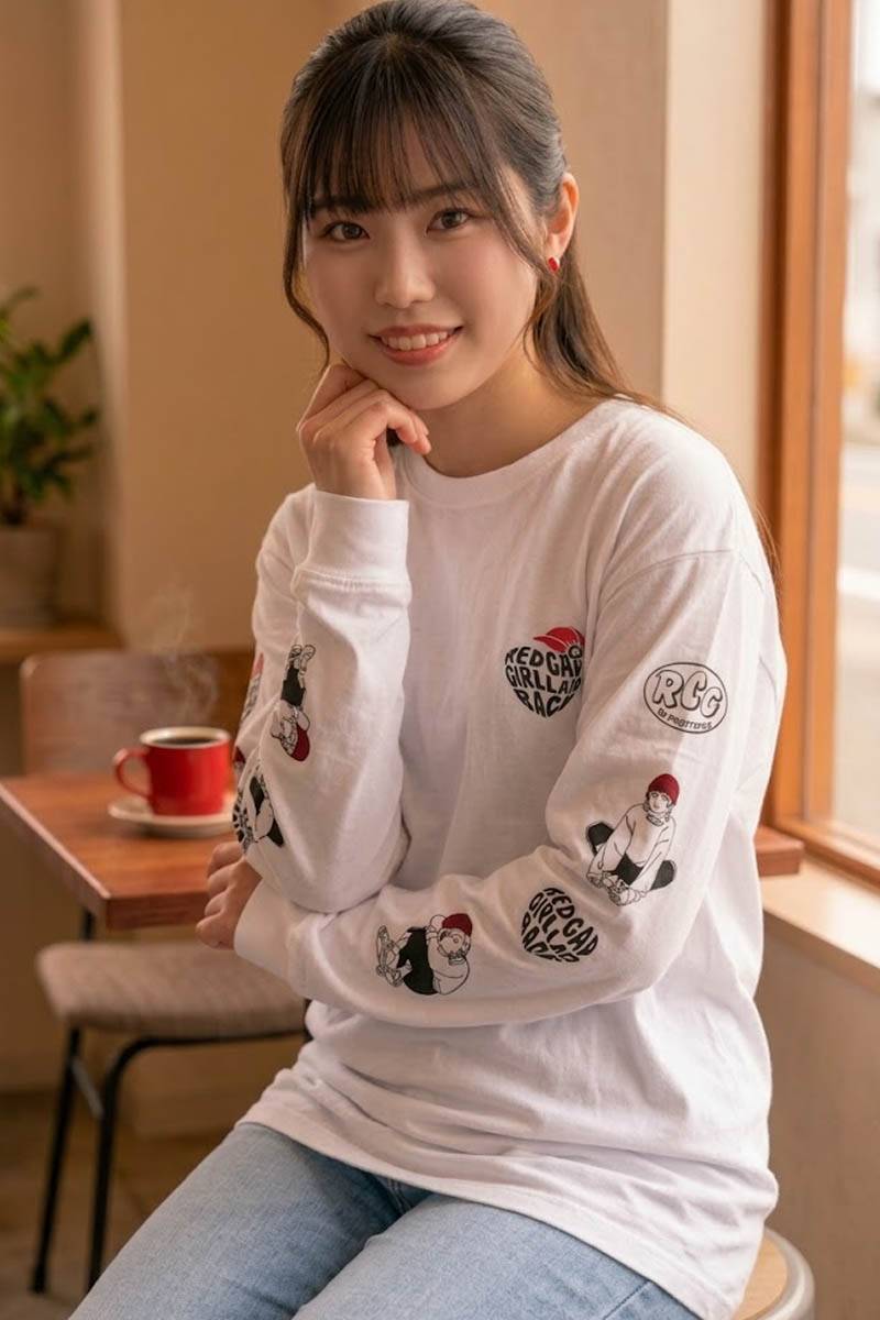 Red Cap Girl (レッド・キャップ・ガール) 胸刺繡両袖プリント・ロンT - White