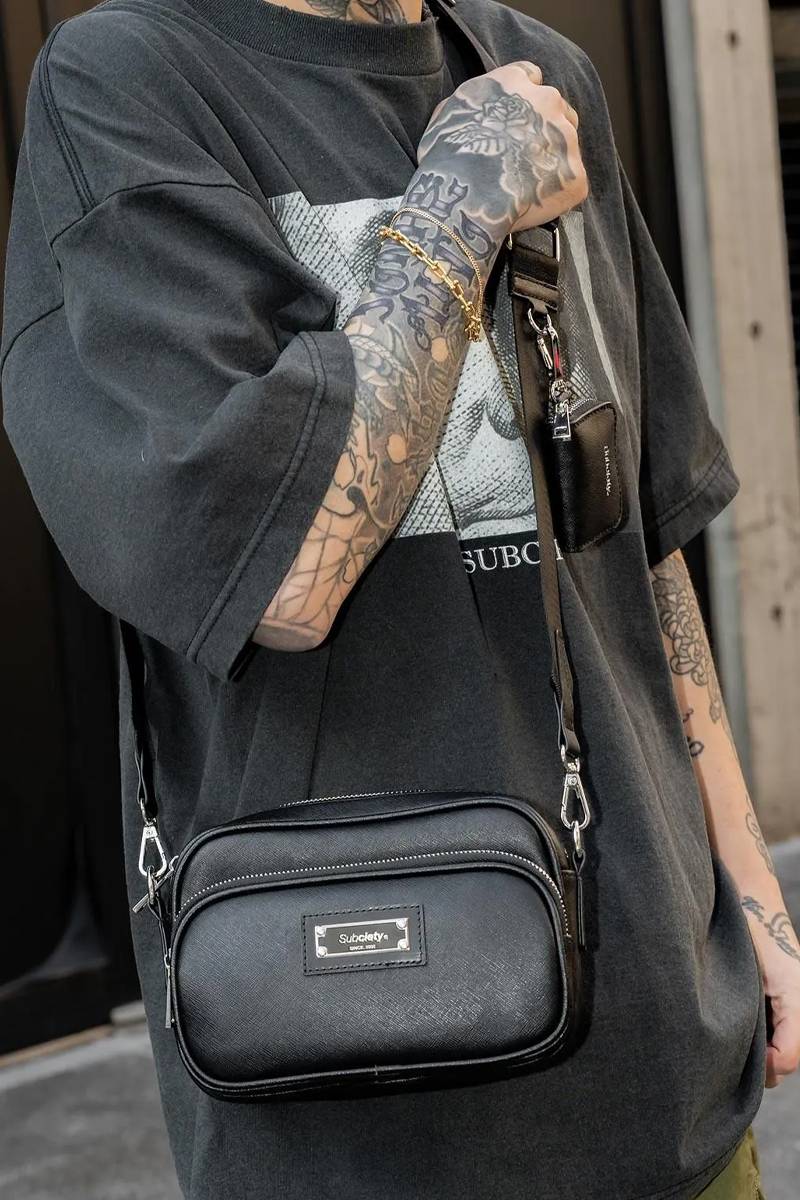 Subciety (サブサエティ) Multi pocket leather bag - Black