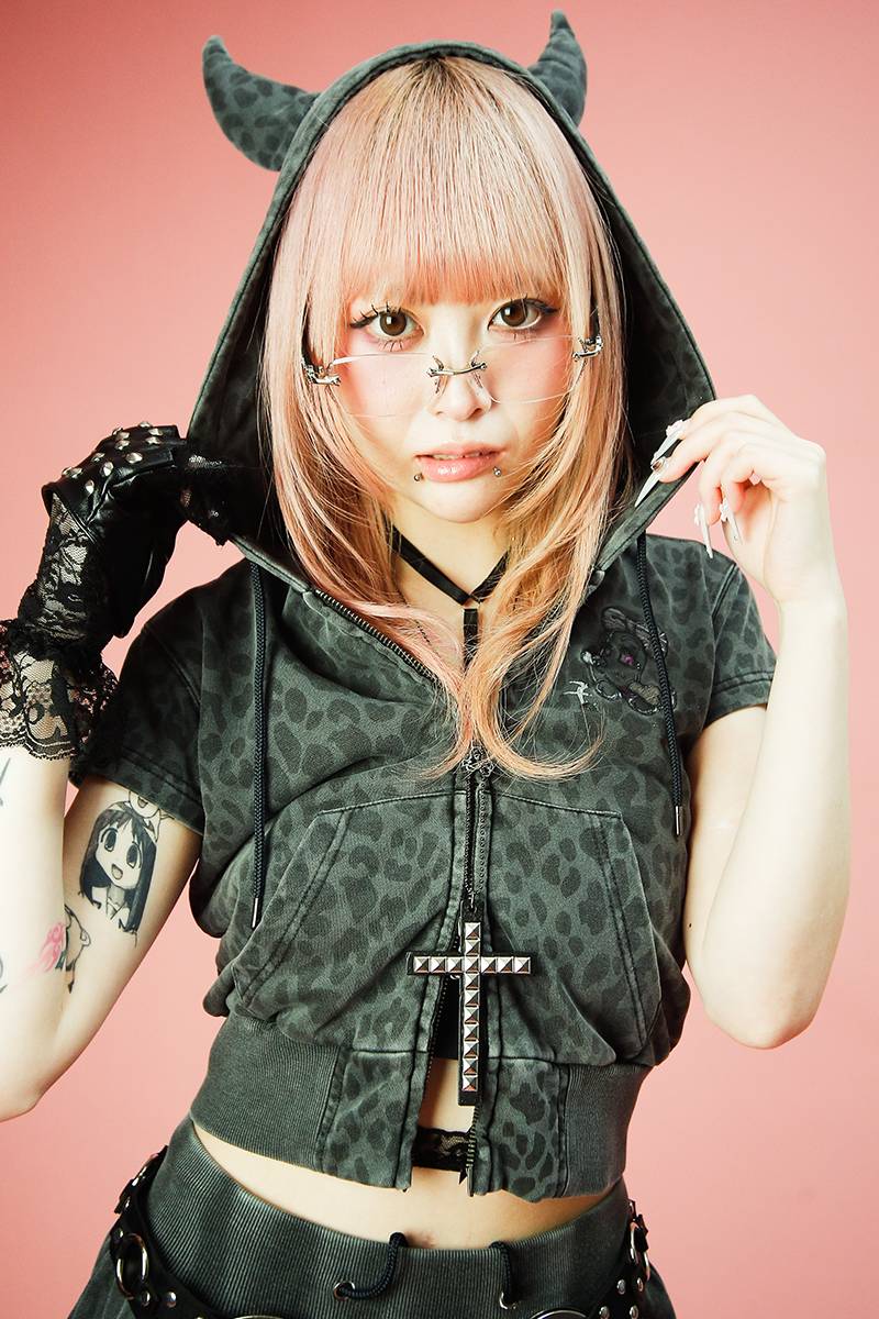 【予約商品】GALFY (ガルフィー) 病みギャルデビルパーカー - Ink Black Leo
