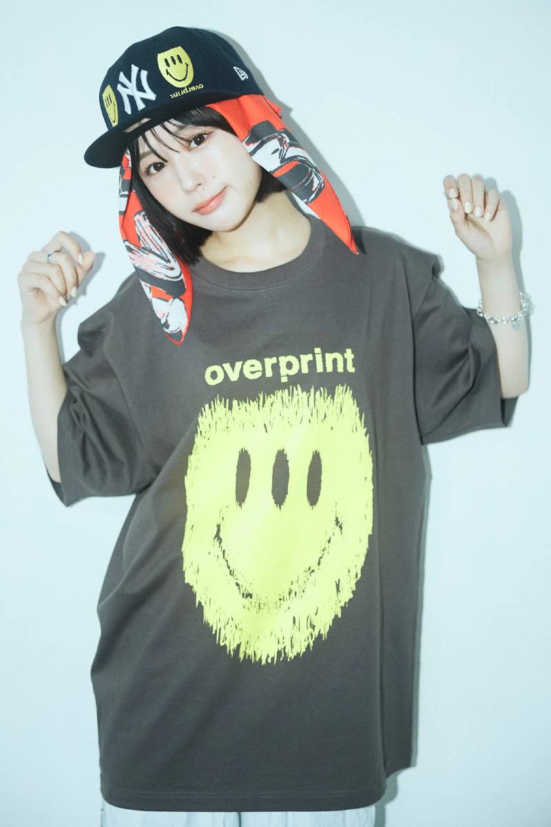 over print (オーバープリント) Inside Tee - Chacoal