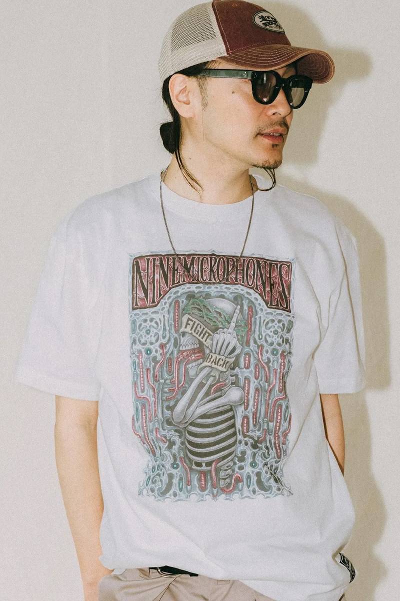 NineMicrophones (ナインマイクロフォンズ) Rebel Warrior TEE - White