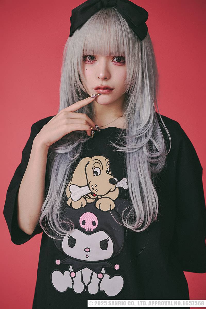 クロミ×GALFY(ガルフィー) クロミちゃんとGALFYの半袖TEE - Black