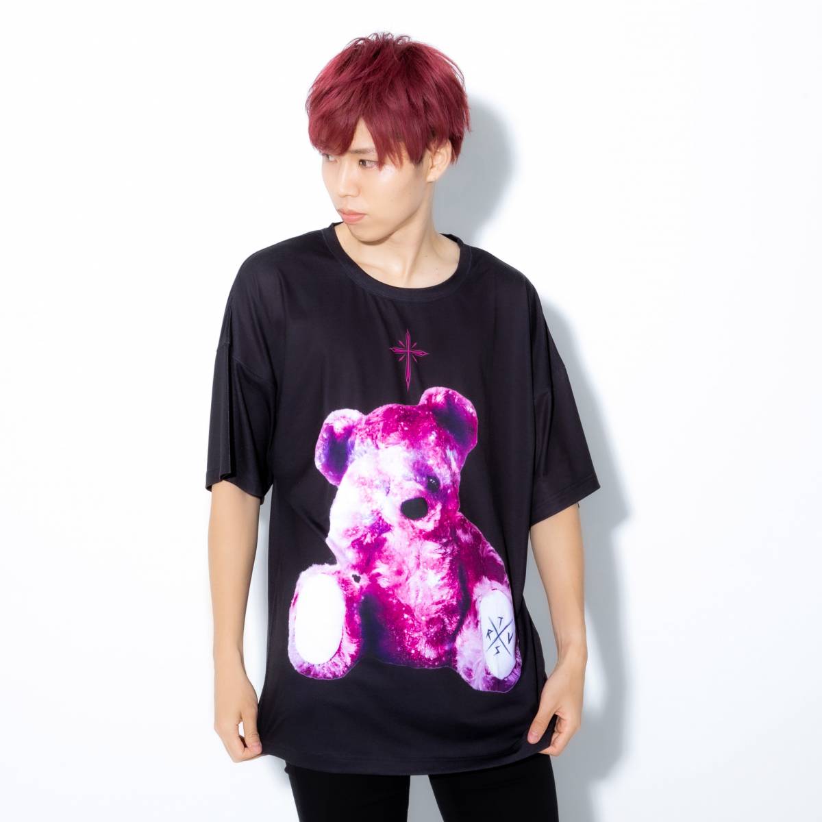 TRAVAS TOKYO Bright furry bearビッグTシャツ Black×Pink / ロック
