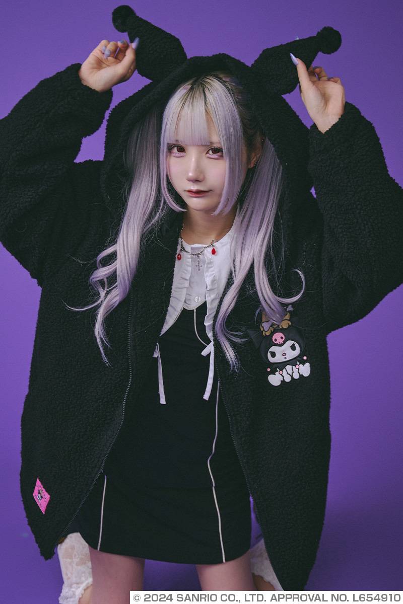 クロミ×GALFY(ガルフィー) モコモコ丸ボアずきんパーカー クロミ×GALFY(ガルフィー) モコモコ丸ボアずきんパーカー