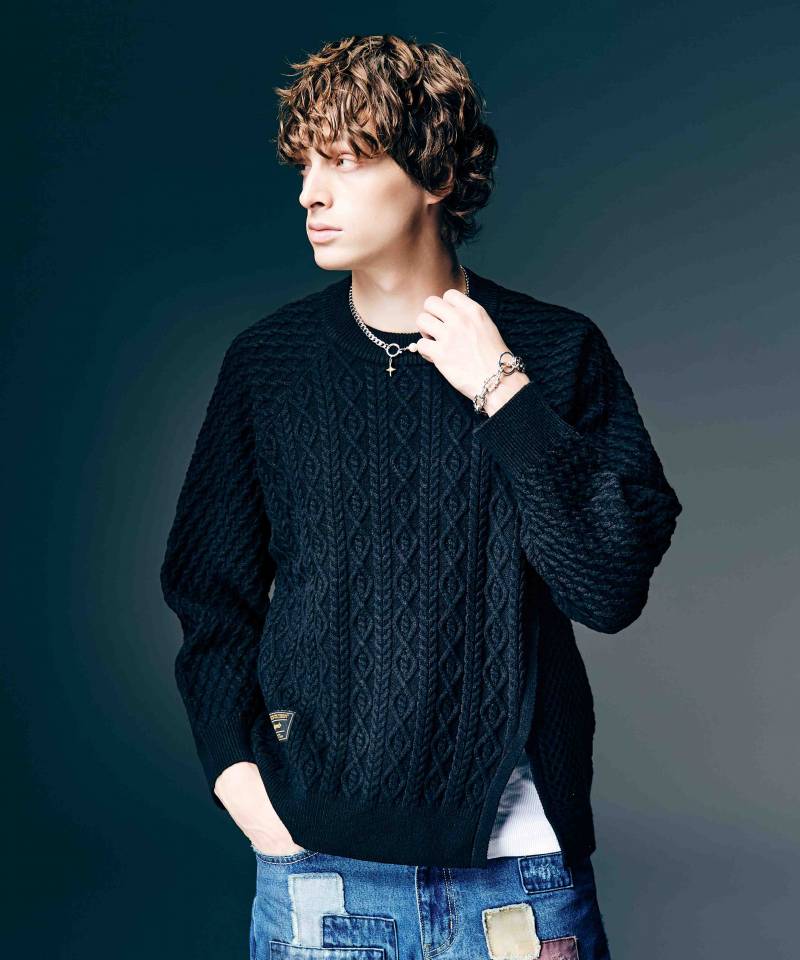 【予約商品】glamb(グラム) Asymmetry Cable Knit / アシンメトリーケーブルニット - Black