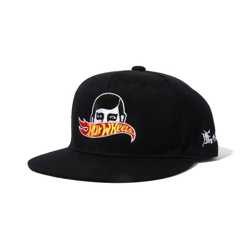 【予約商品】PUNK DRUNKERS (パンク・ドランカーズ) ［鷹の爪xHOT WHEELS］ロゴからひょっこりあいつCAP - BLACK