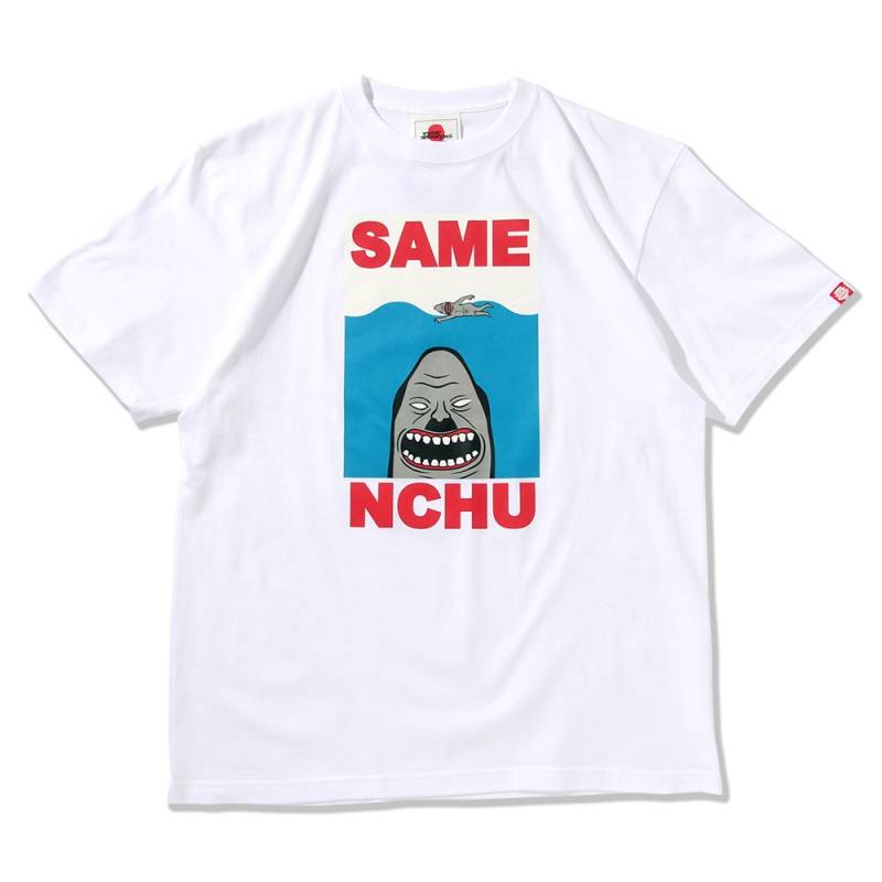 【予約商品】PUNK DRUNKERS (パンク・ドランカーズ) ［PDSxデハラユキノリ］さめんちゅTEE - WHITE