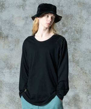 【予約商品】glamb(グラム)GB0325/CS17 : Loose Neck Long Sleeves T-Shirt / ルーズネックロングスリーブＴシャツ - Black