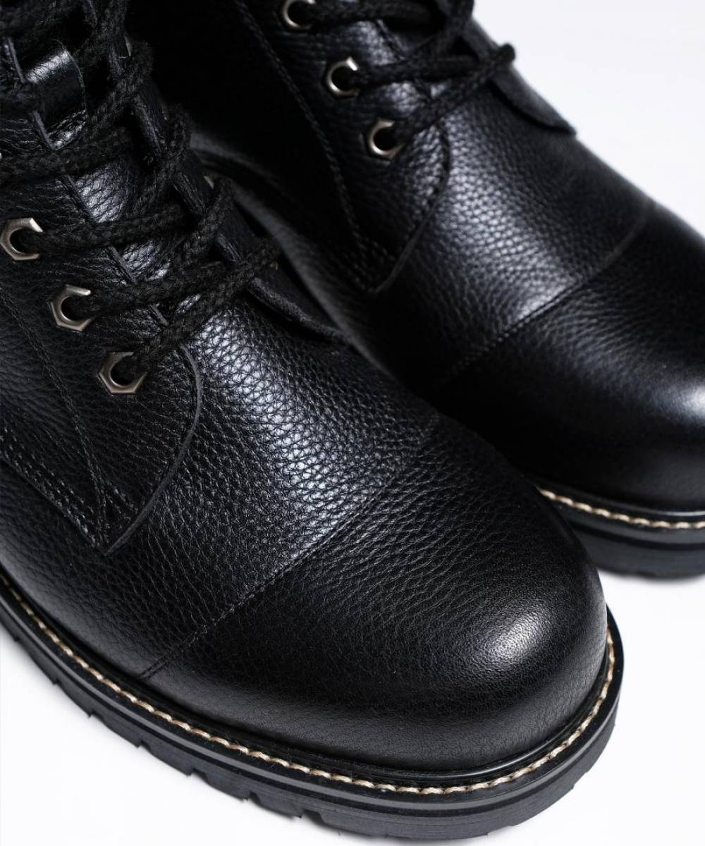 かわいい! virgo 8HOLE ブーツ 黒 BOOTS MILITARIA - ブーツ