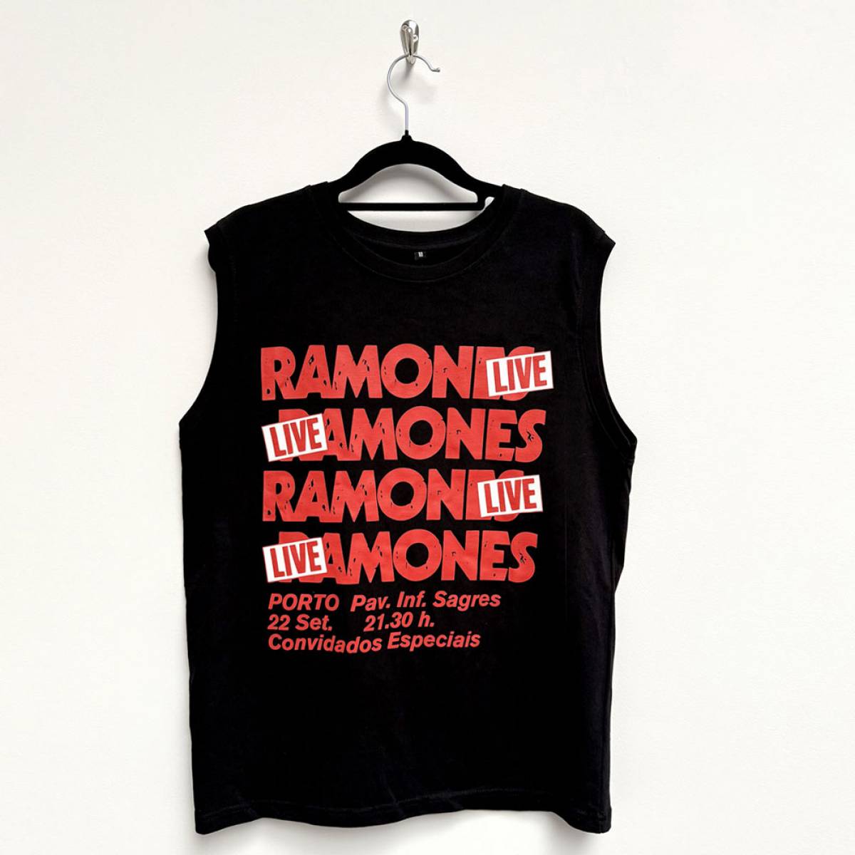 【予約商品】RAMONES Unisex Tank バンドTシャツ: Concert (Black) - BLACK