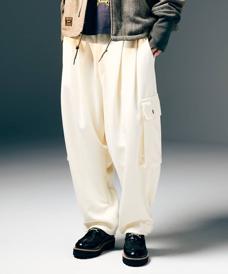 【予約商品】glamb(グラム)Structure Tuck Cargo Pants / ストラクチャータックカーゴパンツ - White