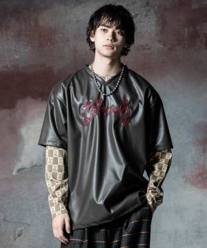 【予約商品】glamb(グラム)GB0324/CS19 : Synth Leather Football Jersey  - Brown