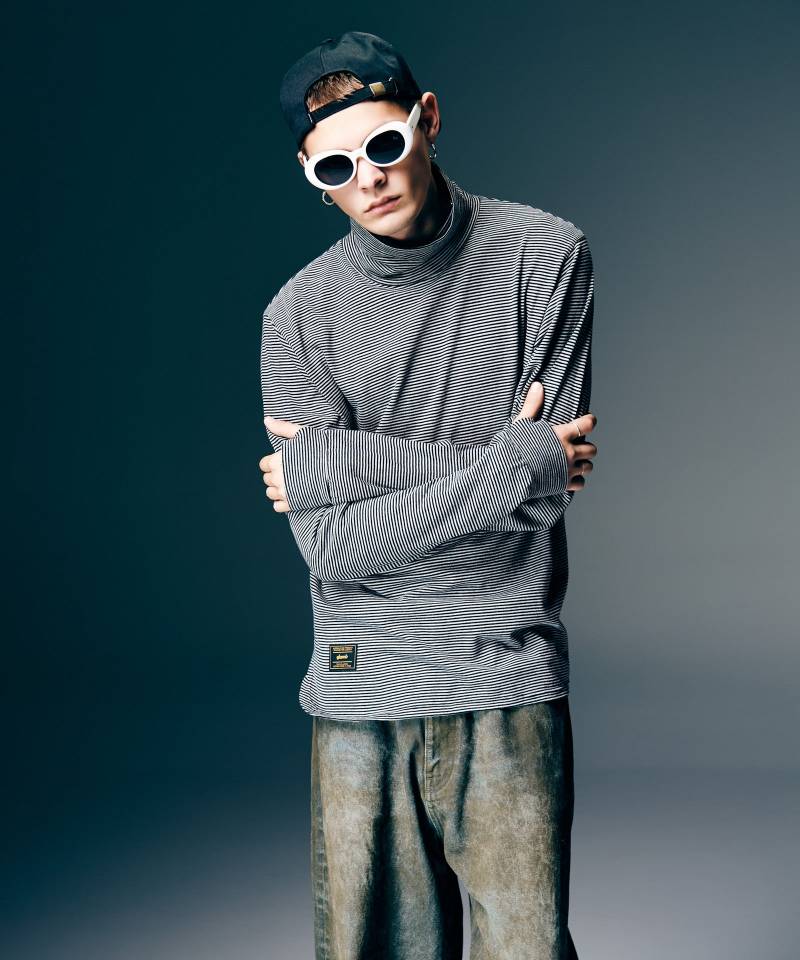 【予約商品】glamb(グラム)Deformed Turtleneck Cutsew / デフォームドタートルネックカットソー - Border