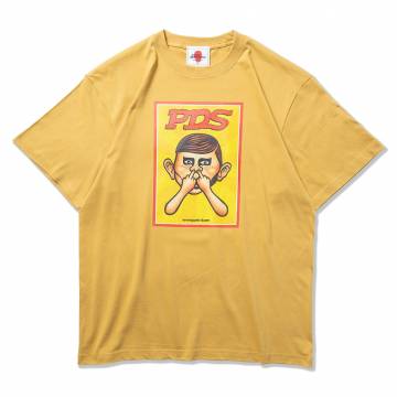 【予約商品】PUNK DRUNKERS (パンクドランカーズ)【予約・6月入荷】PDS MAGAZINE.TEE - MUSTARD